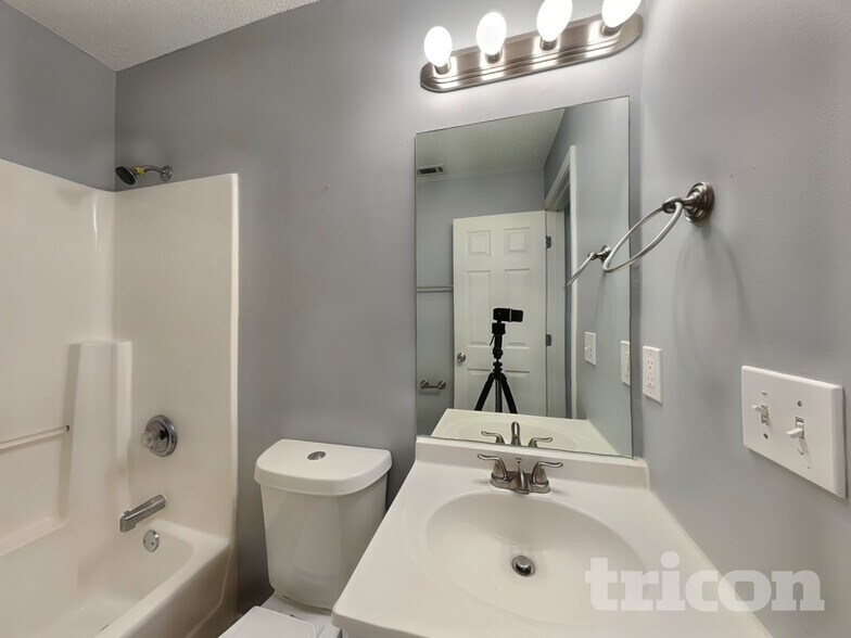 Building Photo - 3796 Soapstone Rd