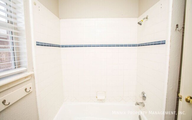 Building Photo - 6024 74th St