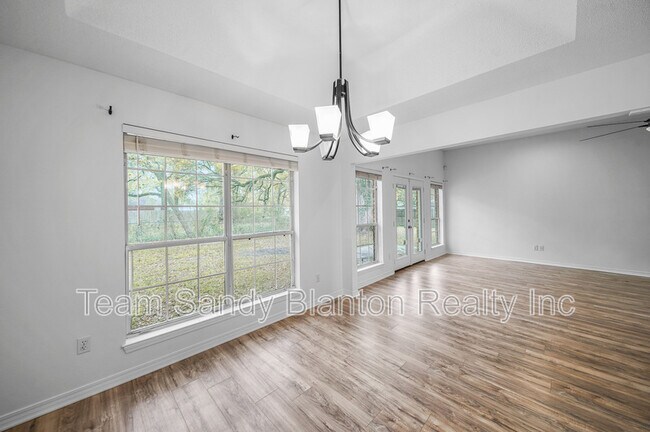 Building Photo - 3313 Country Meadow Ln