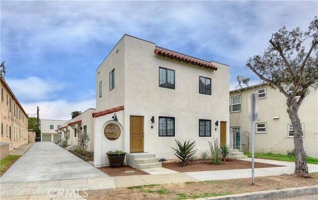 Building Photo - 375 Termino Ave