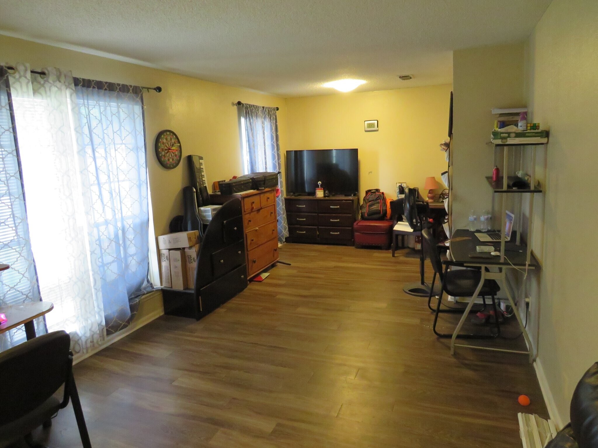 Building Photo - 4815 Sorrento