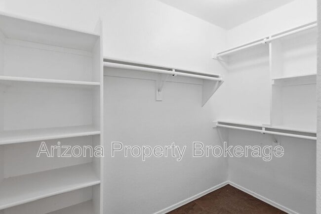 Building Photo - 10249 E Calypso Ave