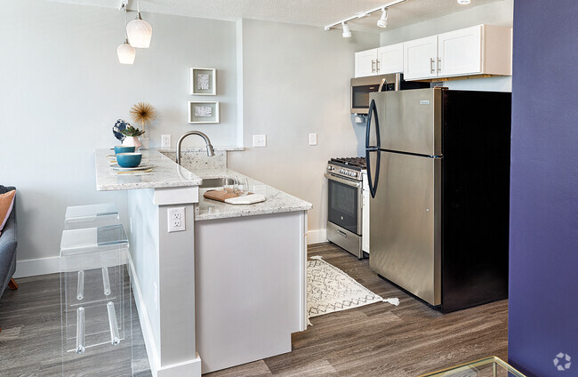 Newly Renovated Apartment Homes Available! - Leigh Model Kitchen - 2000 Riverside Apartments