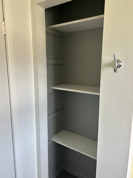 Building Photo - 7197 Quincy Ln