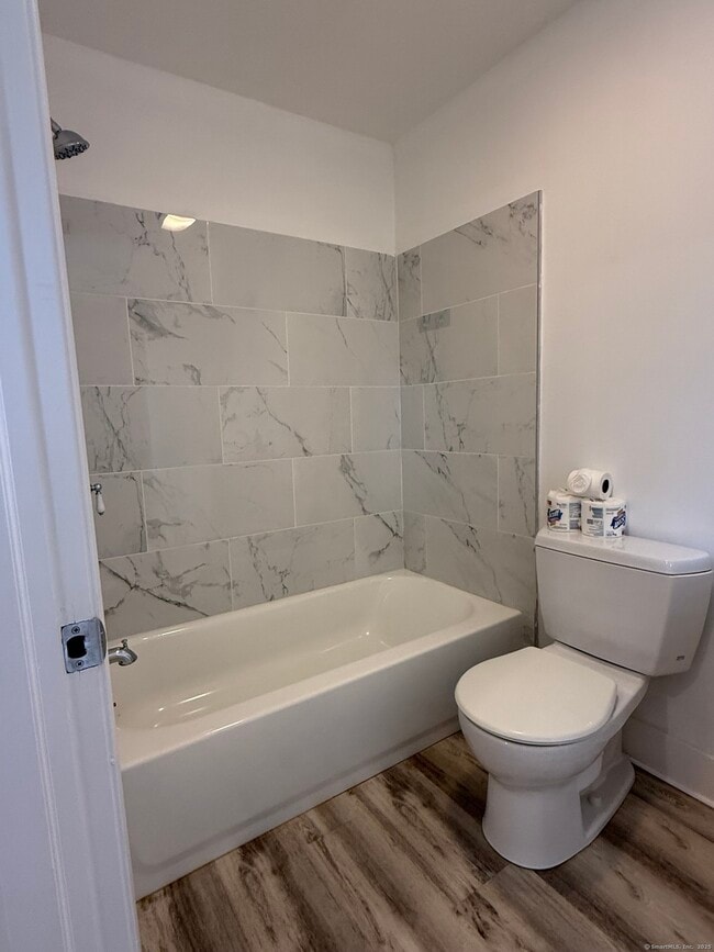 Building Photo - 30 Olds St