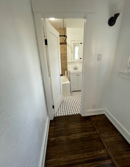 Building Photo - 13202 Beverly Blvd