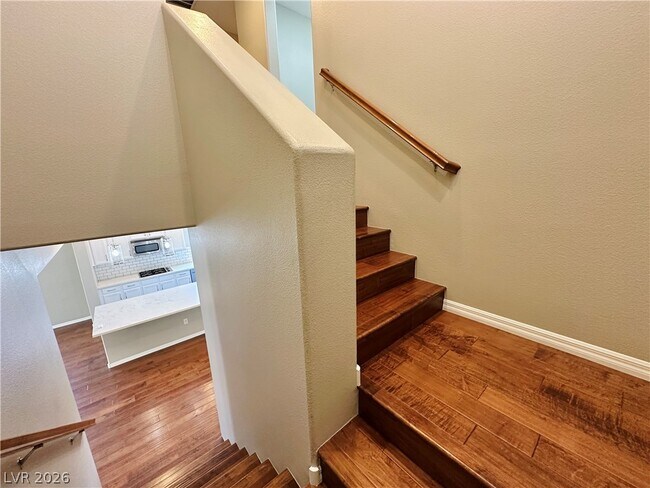 Building Photo - 956 Tafalla Ct