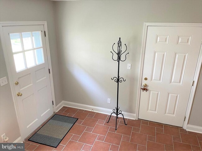 Building Photo - 226 Bentons Pleasure Rd