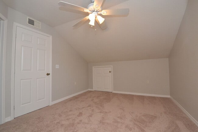 Building Photo - 1/1 Condo in Park Central ~ Gated Community with Resort Style Amenities