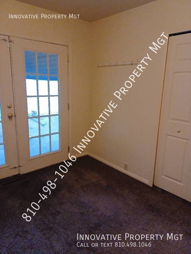 Building Photo - 2829 Plainfield Ave