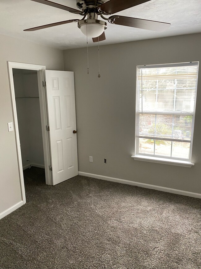 Building Photo - 2446 Talco Hills Dr