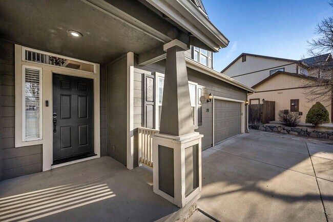 Building Photo - Enjoy this Spectacular Parklike backyard with Landscaping Included in Rent