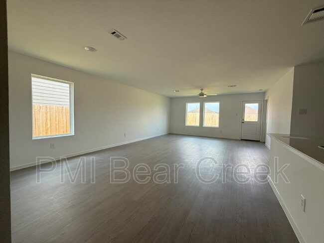 Building Photo - 10268 Prairie Dunes Ln