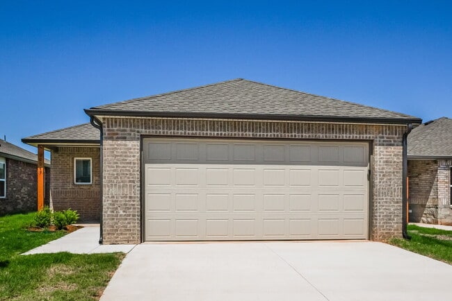 Building Photo - 10049 Appaloosa Ln