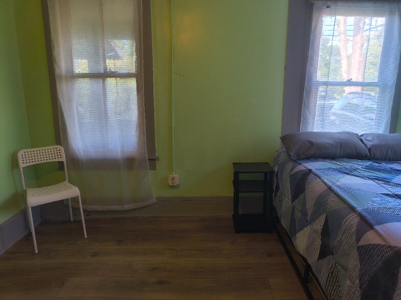 Building Photo - 420 M.L.K. Blvd S