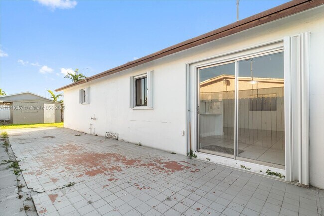 Building Photo - 11630 SW 178th Terrace