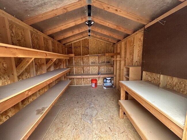 Building Photo - 3126 W Zachary Dr