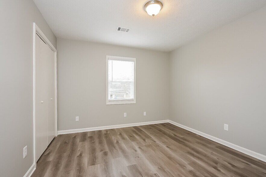 Building Photo - 1260 Rocky Rd