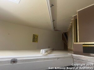 Building Photo - 3058 Westview Dr