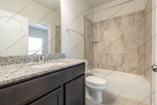 Building Photo - 3-2 Westfield Community