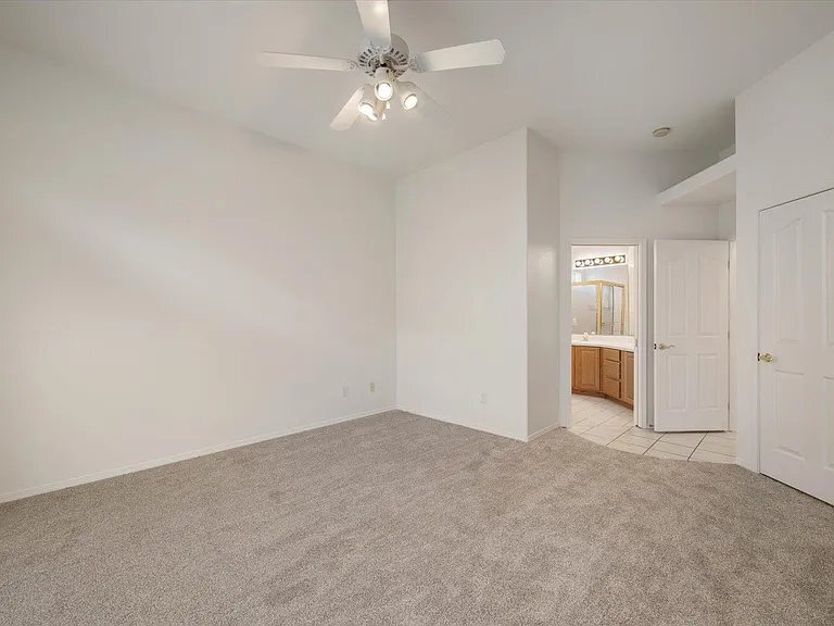 Building Photo - 1503 N Montana St