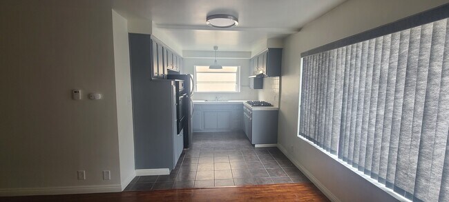 kitchen and dinning room - 7506 Romaine St