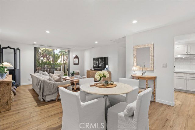 Building Photo - 601 Lido Park Dr