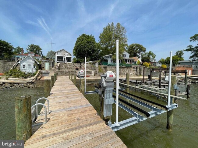 Building Photo - 2513 Barrison Point Rd