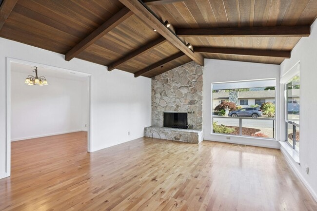 Building Photo - 20373 Glasgow Dr