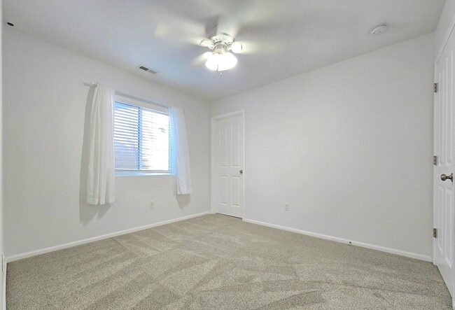 Building Photo - 4 Bedroom Home in Lake Stevens - Pet Frien...