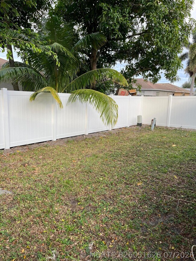 Building Photo - 5665 Boynton Cove Way