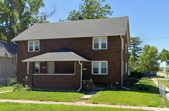 Building Photo - 2601 E Walnut St