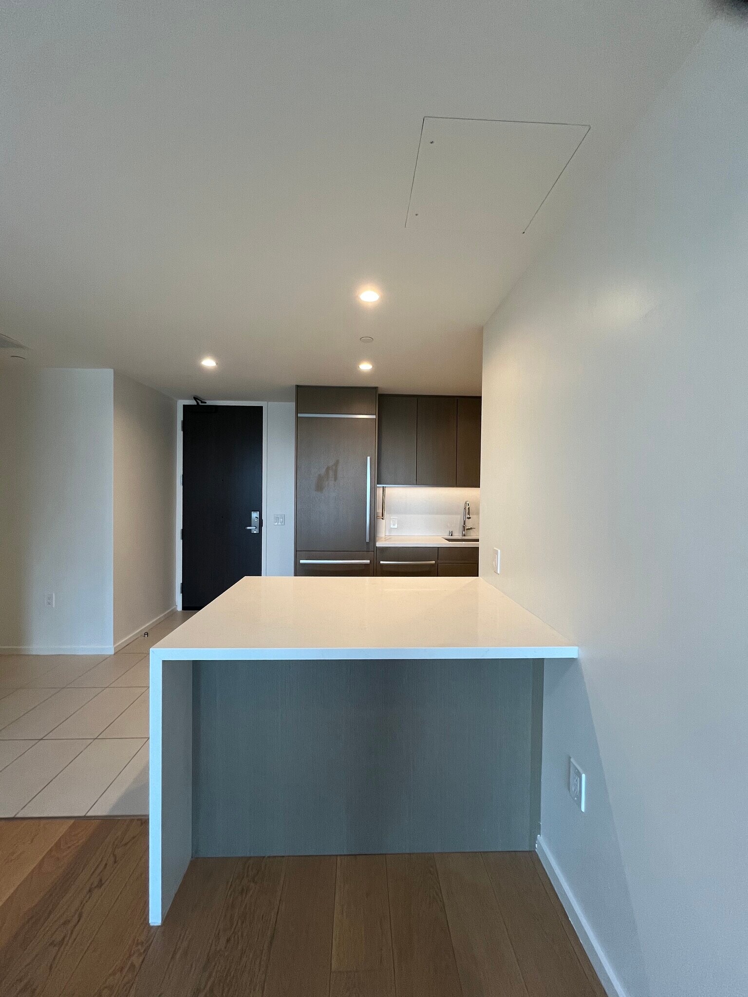 Building Photo - 889 Francisco St