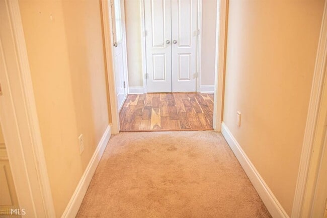 Building Photo - 168 Hamlin Rd