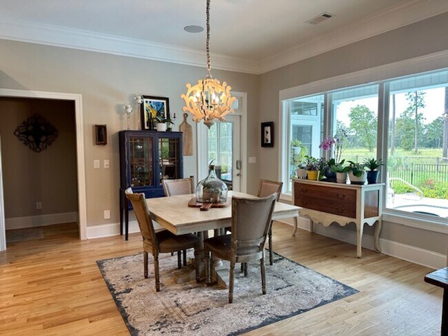 Building Photo - 597 Wentworth Cir