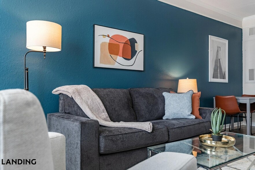 Building Photo - 2801 Biltmore Park Dr