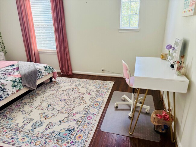 Building Photo - 4615 Pin Oak Creek Ln