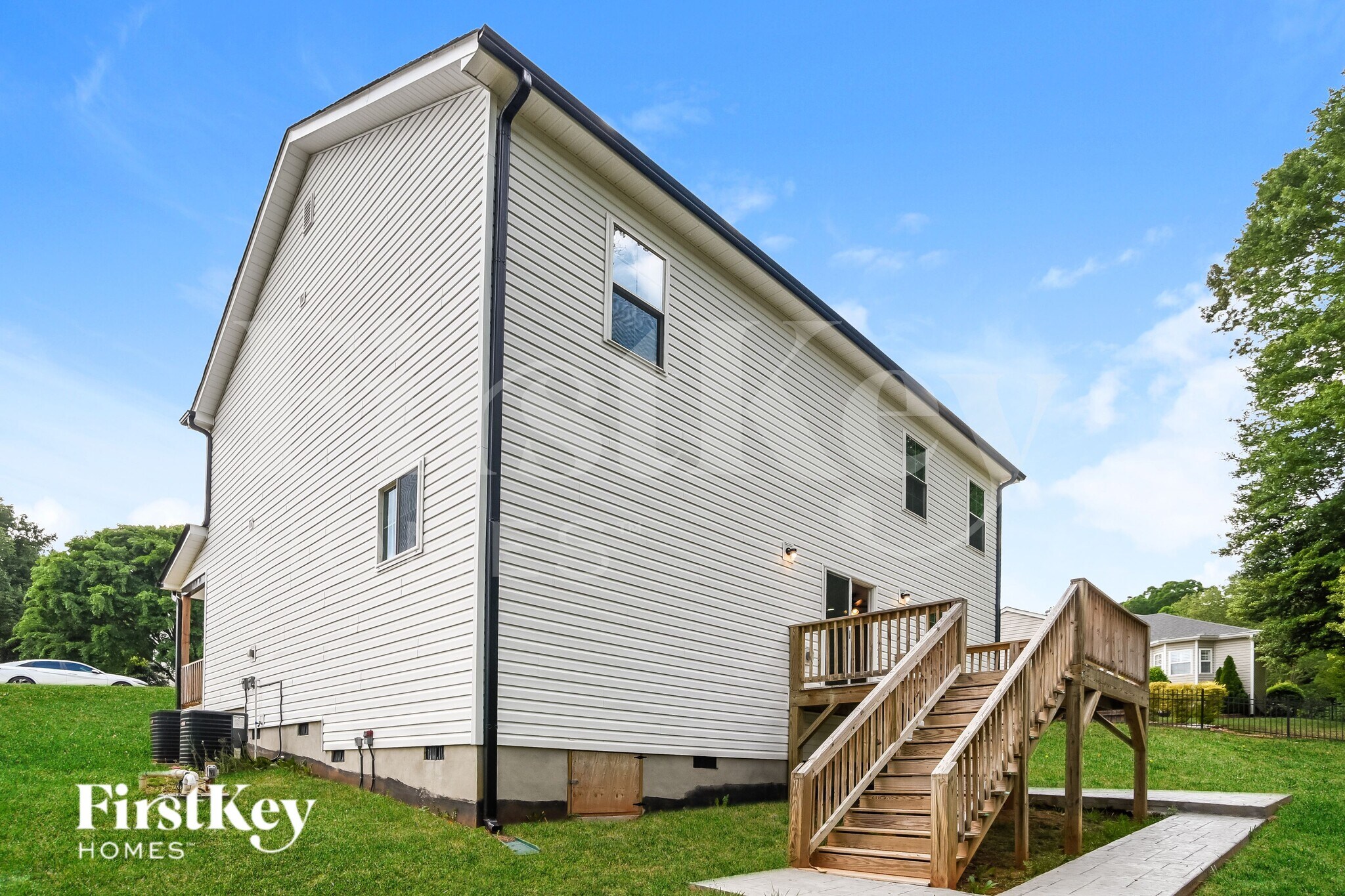 Building Photo - 229 Deerfield Dr