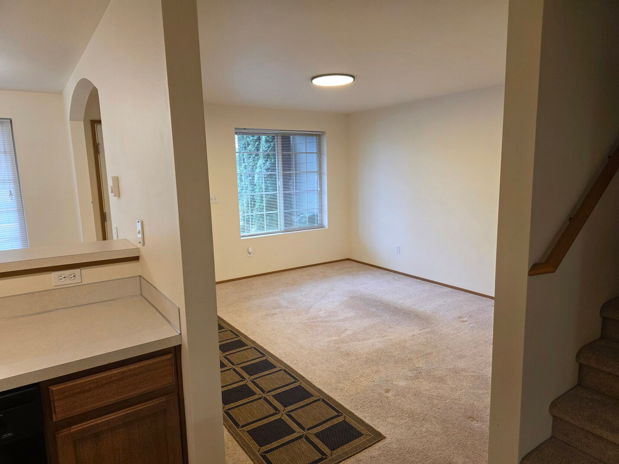 Building Photo - 2732 Hidden Springs Loop SE