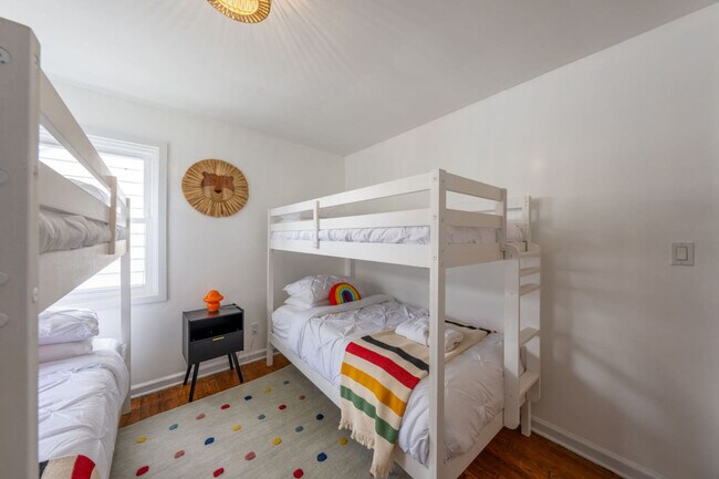 Building Photo - 810 Walnut St