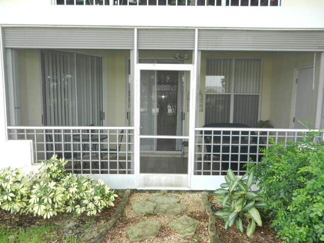 Building Photo - 301 Muirfield Ct