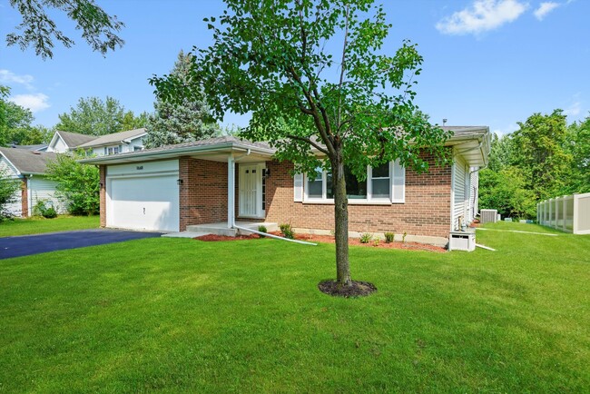 Building Photo - 1668 Hidden Valley Dr