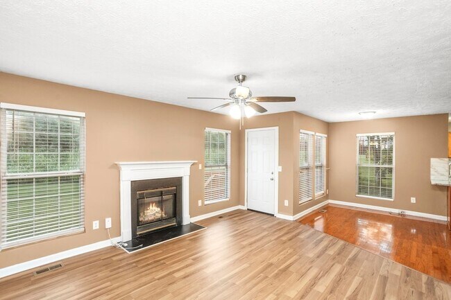 Building Photo - 1604 Overcreek Ct