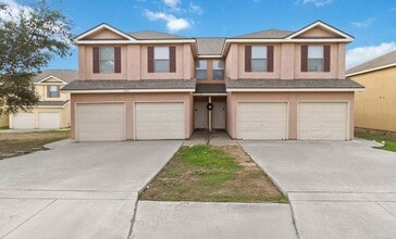 Building Photo - 10702 Mathom Landing