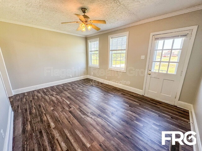 Building Photo - 1716 Tommys Rd