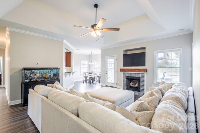 Building Photo - 141 Logan Ridge Dr