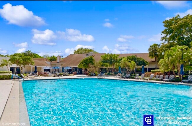 Primary Photo - 10173 Mangrove Dr