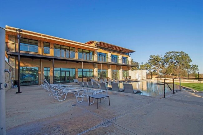 Building Photo - 104 Pin Cherry Pass