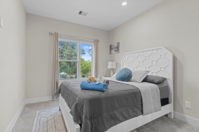 Building Photo - 851 Prosper St