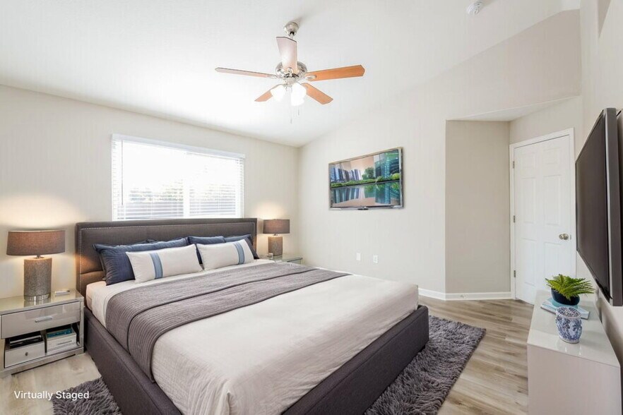 Building Photo - 19452 E Hamilton Pl